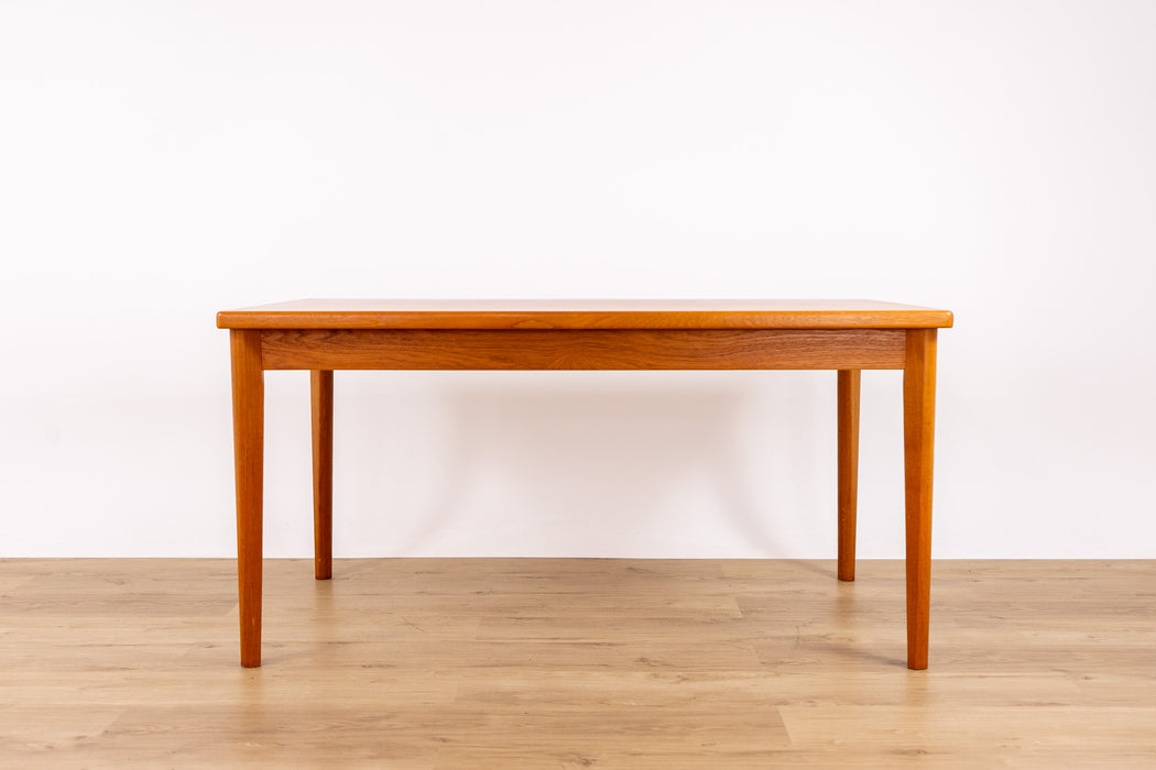 Danish Mid-Century Teak Dining Table by Furbo Spøttrup - (D1674)