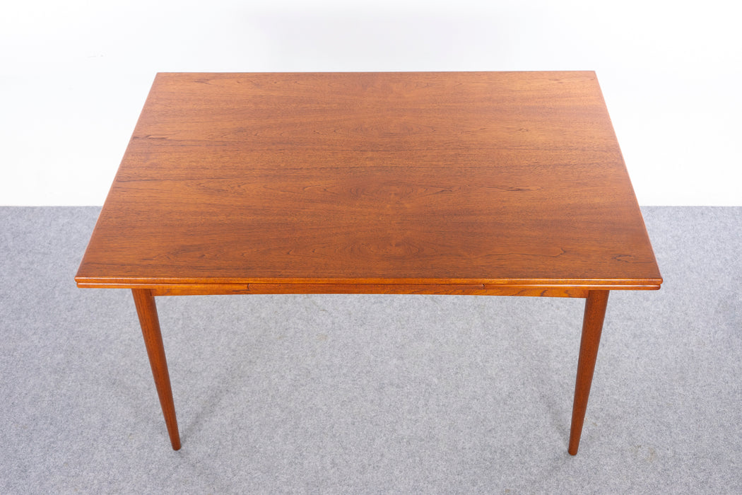 Danish Mid-Century Teak Dining Table - (D1481)