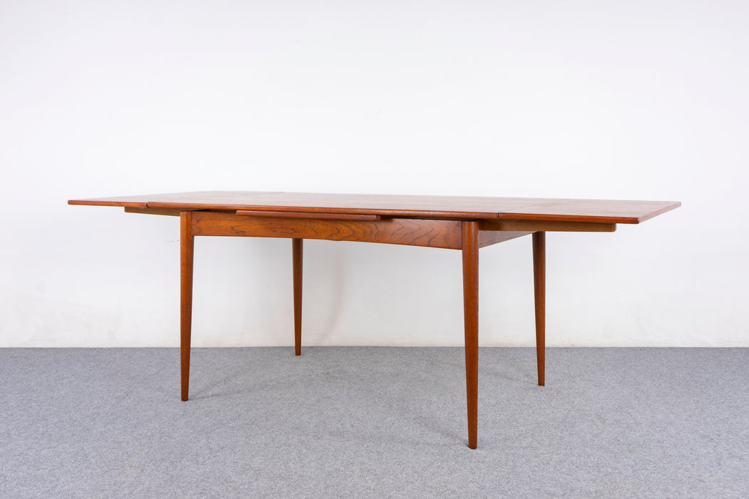 Danish Mid-Century Teak Dining Table - (D1481)
