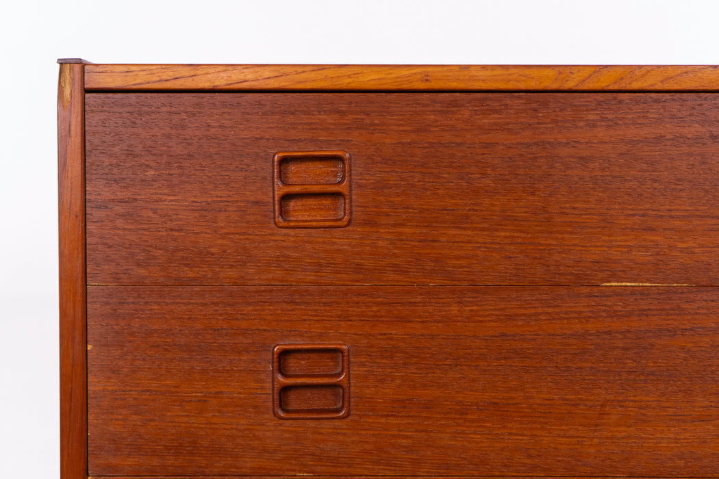 Danish Mid-Century Modern Teak Dresser - (327-009)