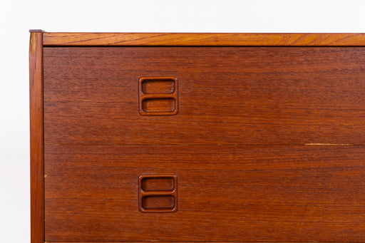 Danish Mid-Century Modern Teak Dresser - (327-009)