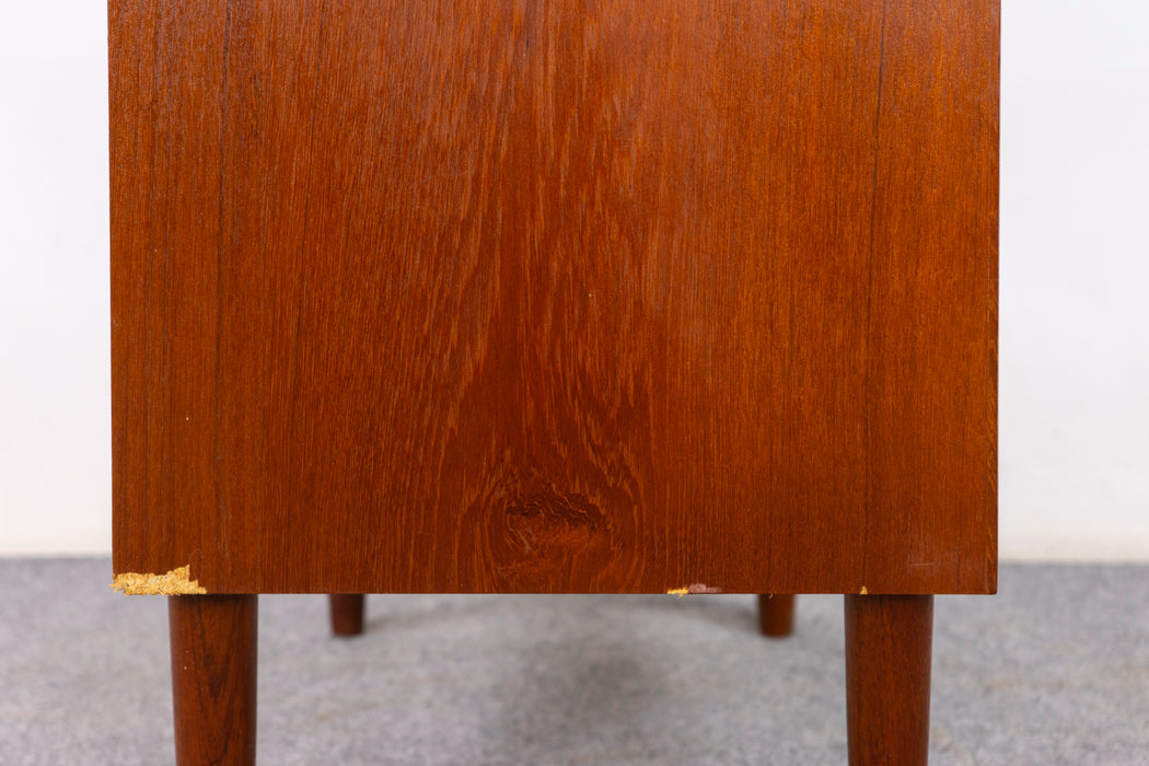 Danish Mid-Century Teak Dresser - (327-030)