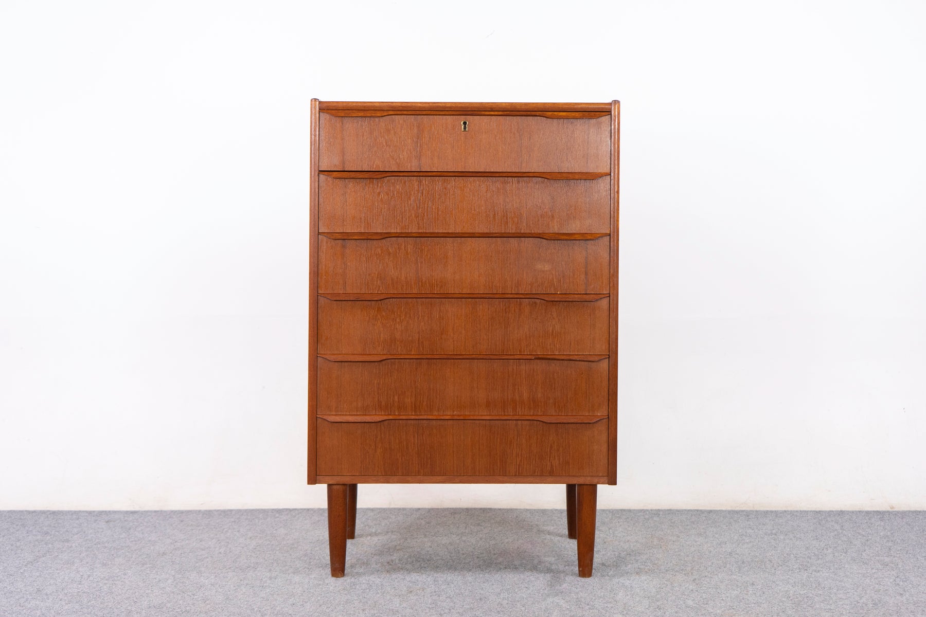 Danish Mid-Century Teak Dresser - (327-030)