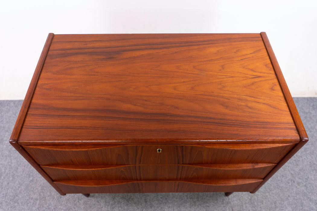 Danish Mid Century Teak Dresser - (327-050)