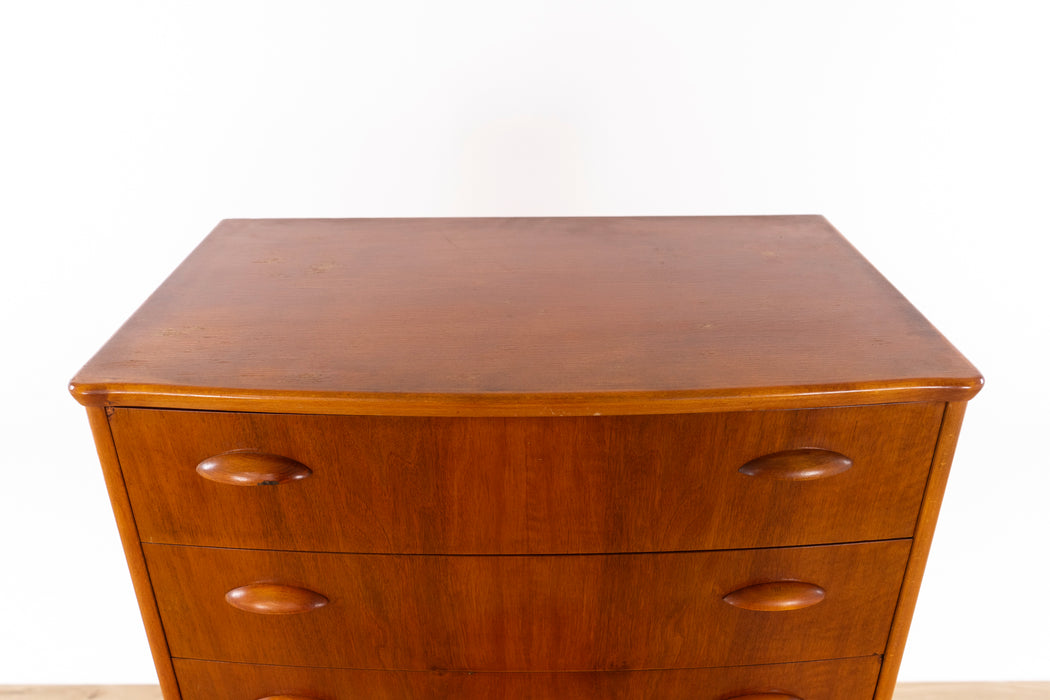 Danish Modern Teak Dresser by Kværndrup Møbelfabrik - (327-129)