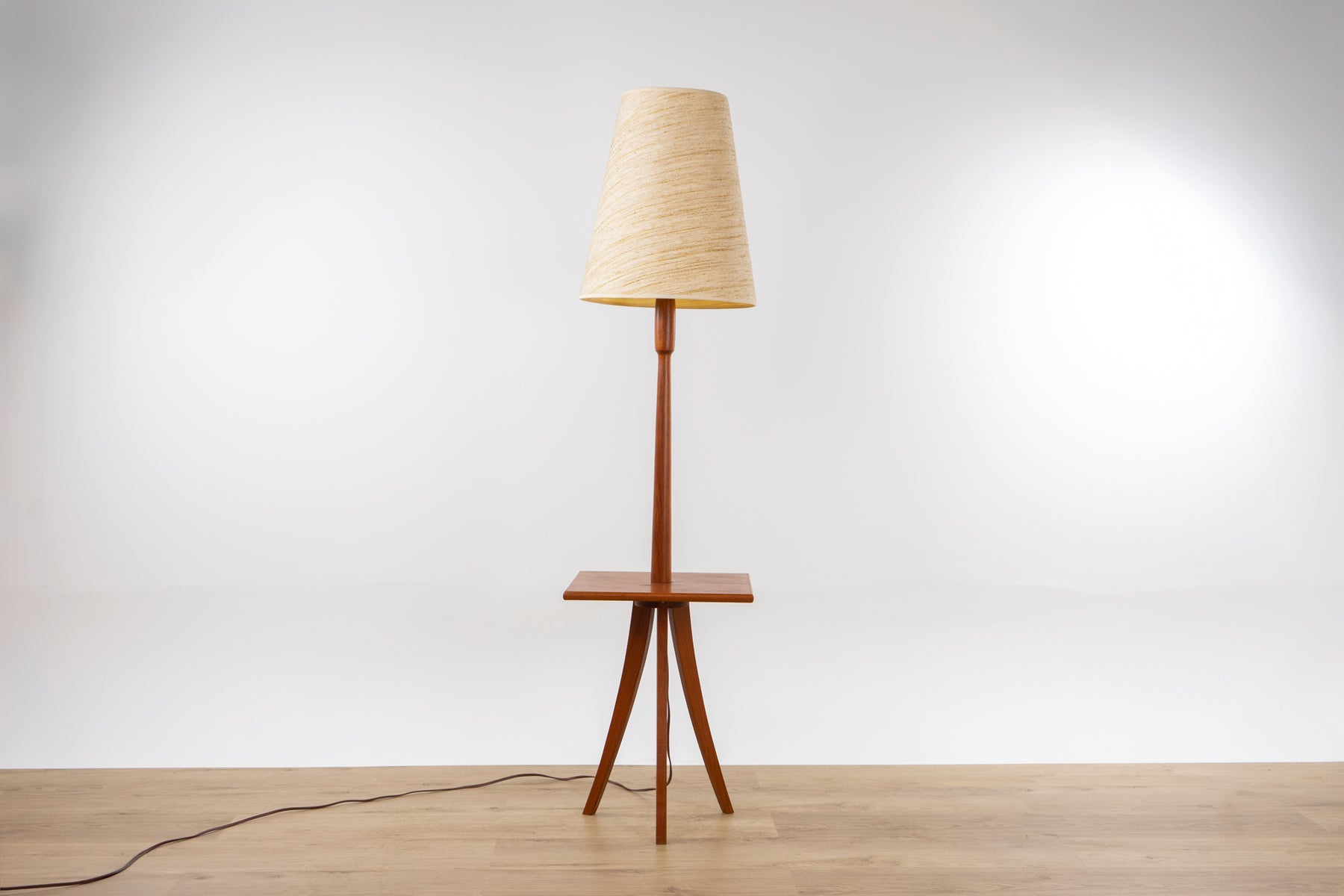 Mid-Century Modern Teak Floor Lamp with Side Table - (D1540)