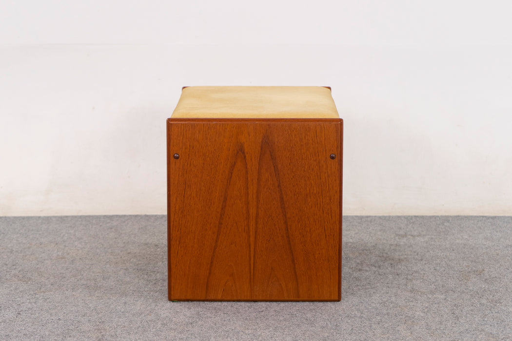 Danish Modern Teak Footstool by Vamdrup Stolefabrik - (D1453)
