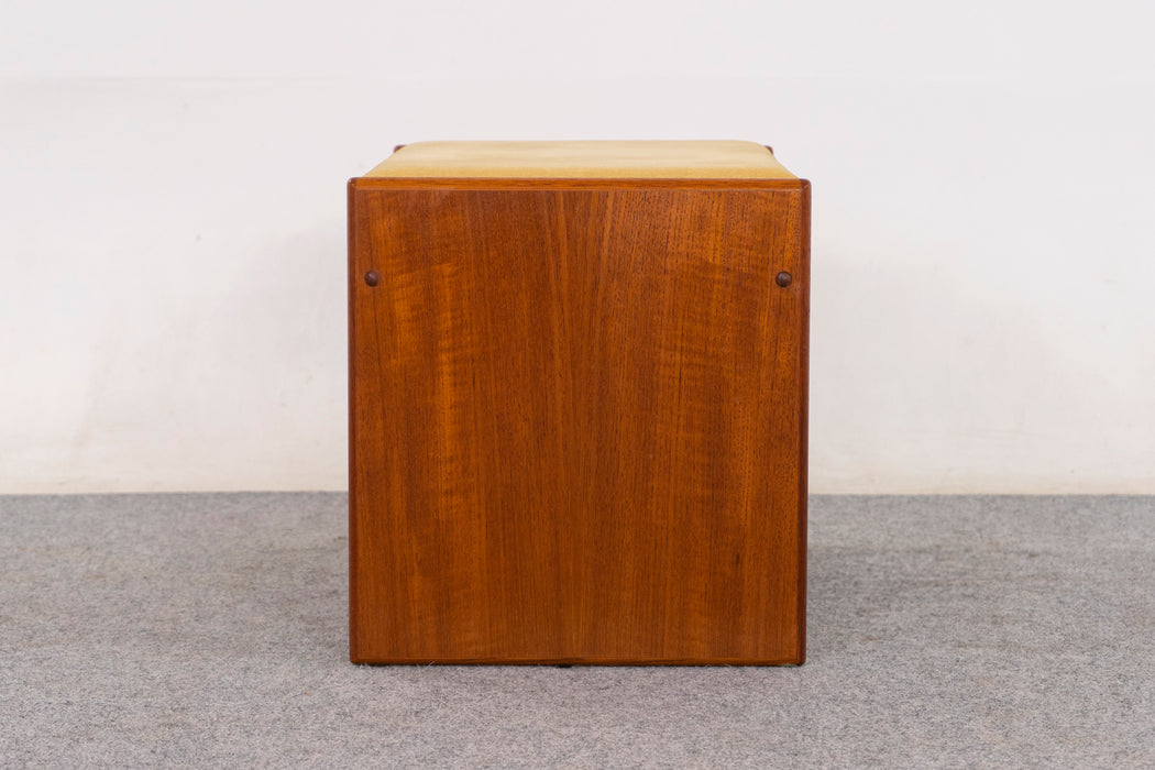 Danish Modern Teak Footstool by Vamdrup Stolefabrik - (D1453)