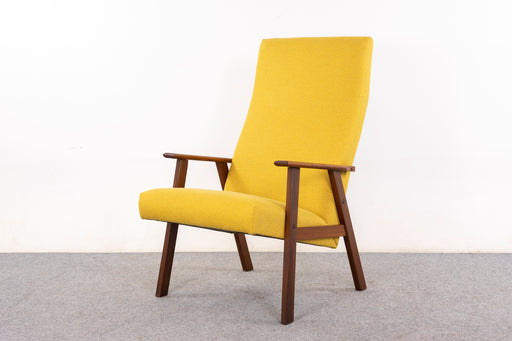 Teak Danish Lounge Chair - (326-050)