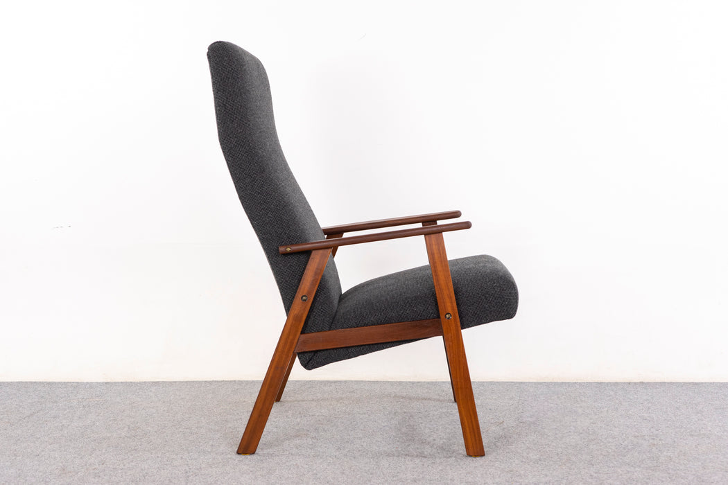 Teak Danish Lounge Chair - (326-235)