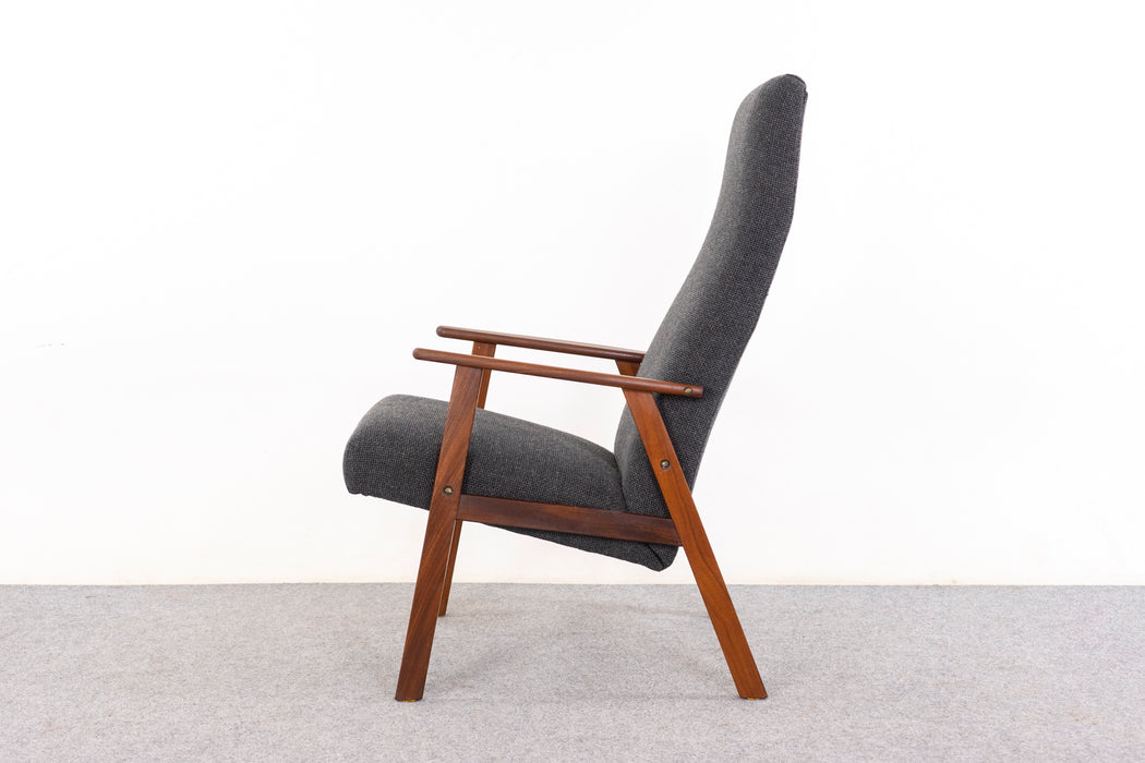 Teak Danish Lounge Chair - (326-235)