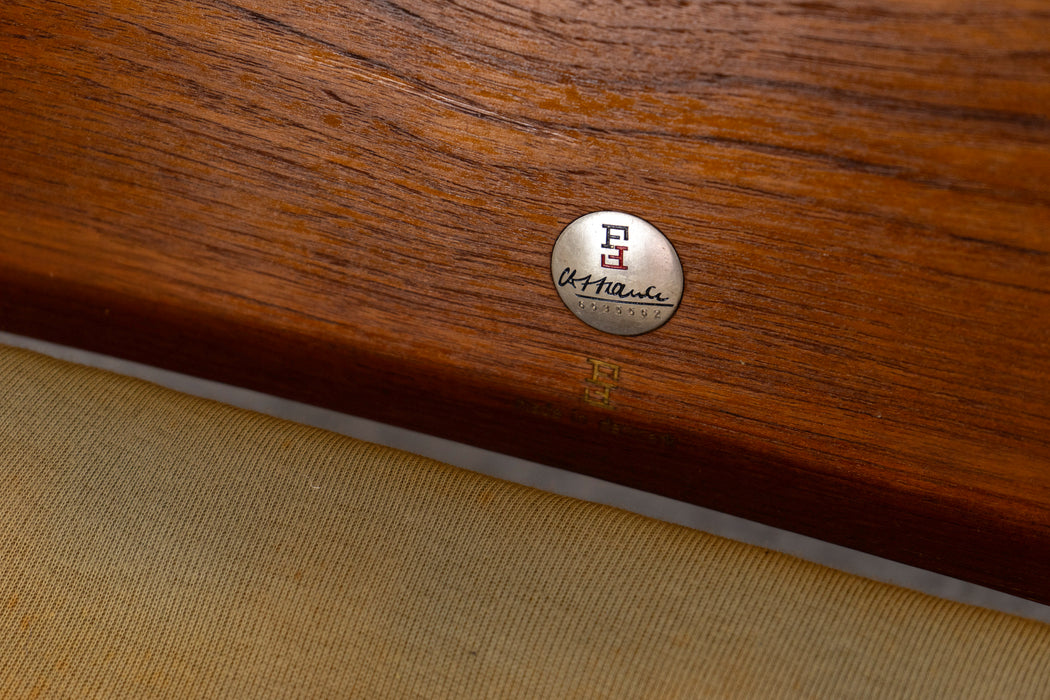 Teak Senator Lounge Chair by Ole Wanscher  - (D1445)