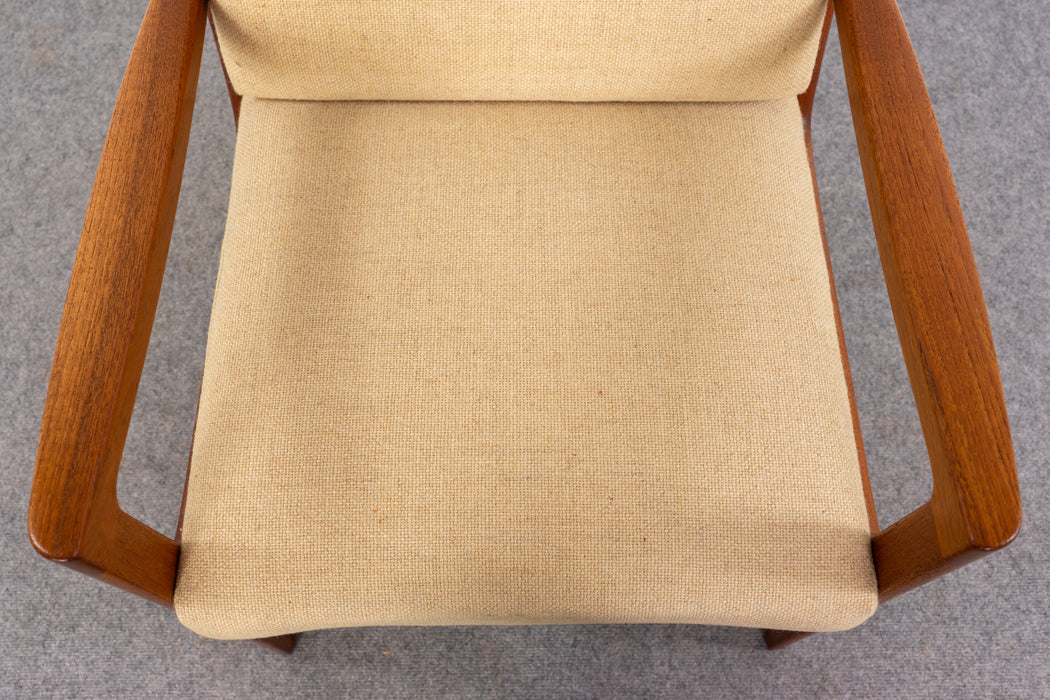 Teak Senator Lounge Chair by Ole Wanscher  - (D1445)