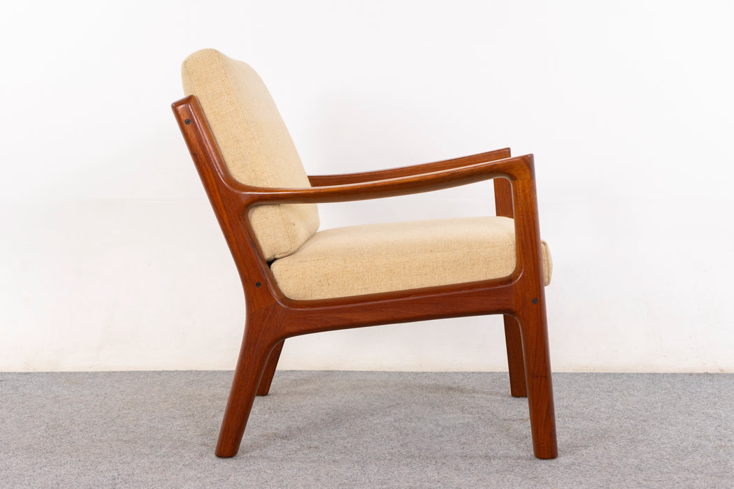 Teak Senator Lounge Chair by Ole Wanscher  - (D1445)