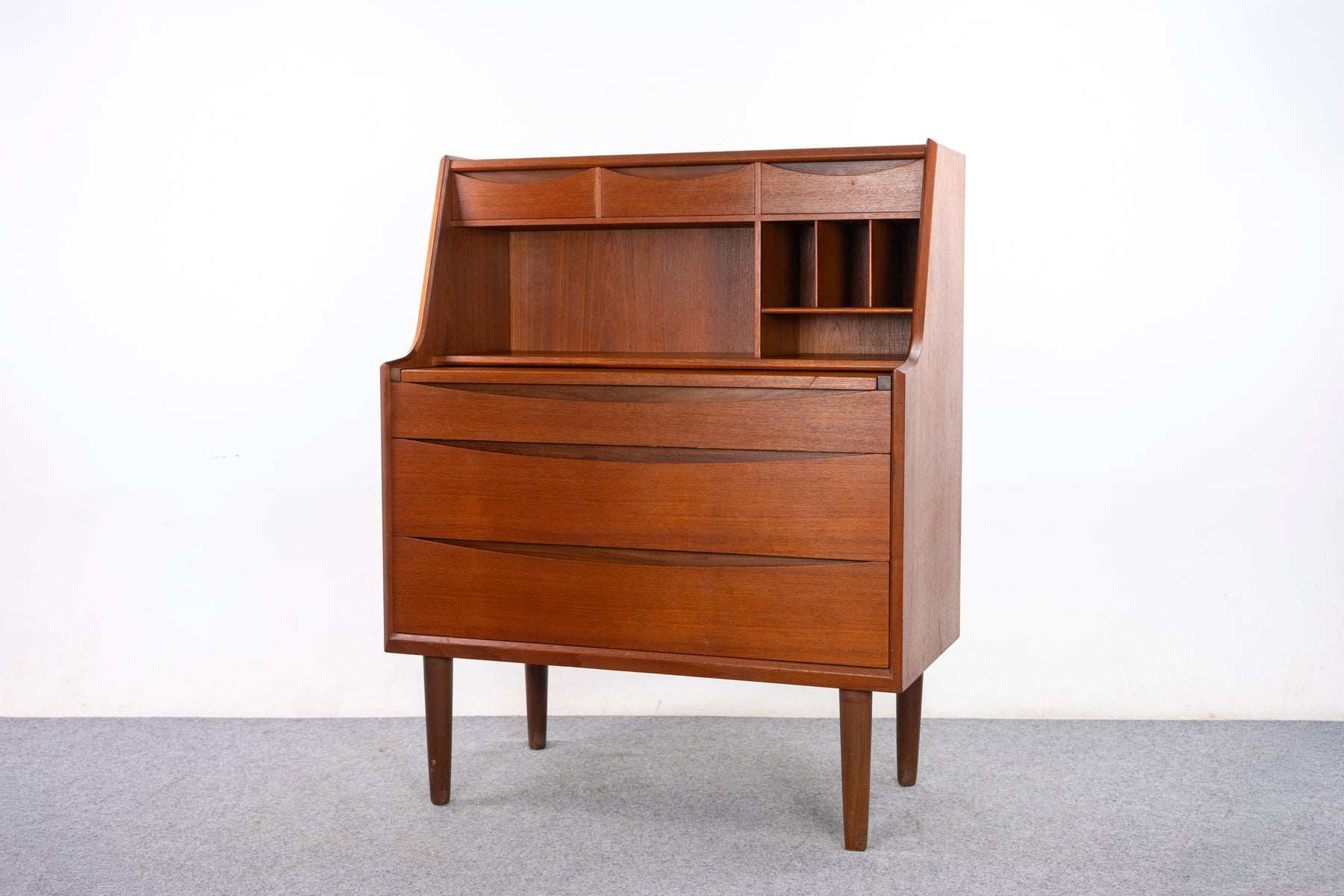 Danish Teak Secretary Desk/Vanity by Ølholm Møbelfabrik - (327-137)