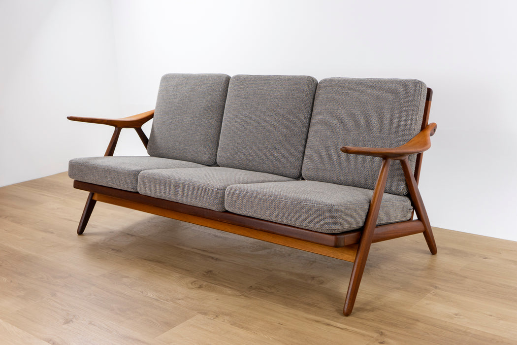Danish Mid-Century Teak Sofa by Arne Hovmand-Olsen - (D1346)
