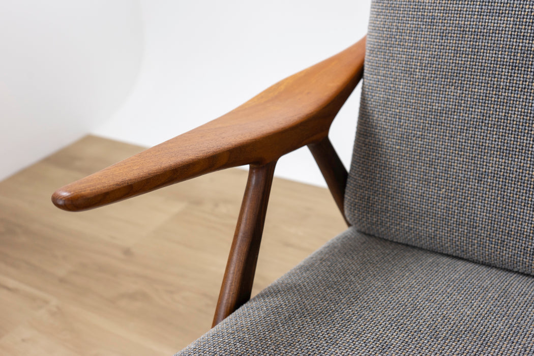 Danish Mid-Century Teak Sofa by Arne Hovmand-Olsen - (D1346)