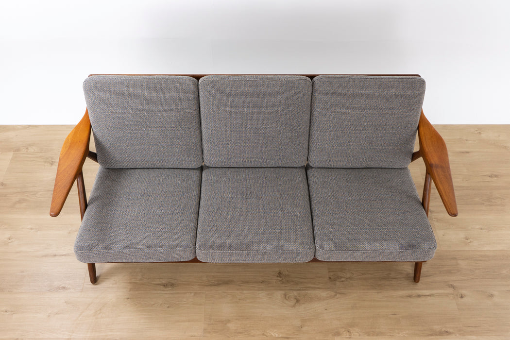 Danish Mid-Century Teak Sofa by Arne Hovmand-Olsen - (D1346)