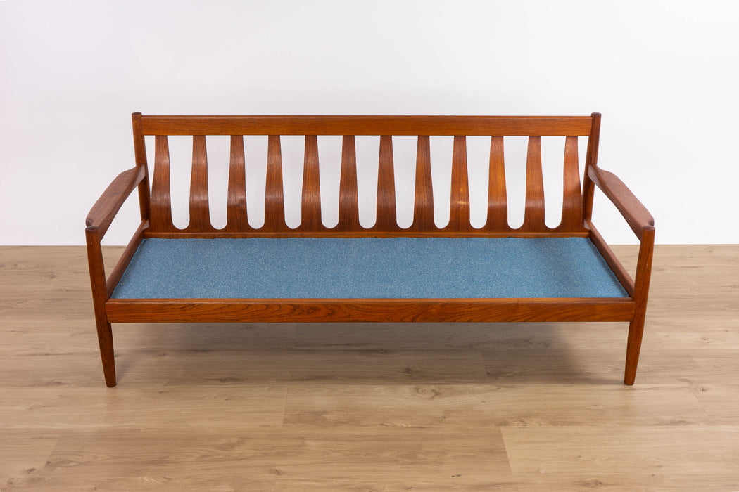 Danish Mid Century Teak Sofa - (D1609a)