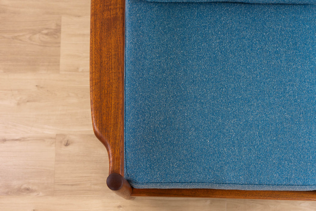 Danish Mid Century Teak Sofa - (D1609a)