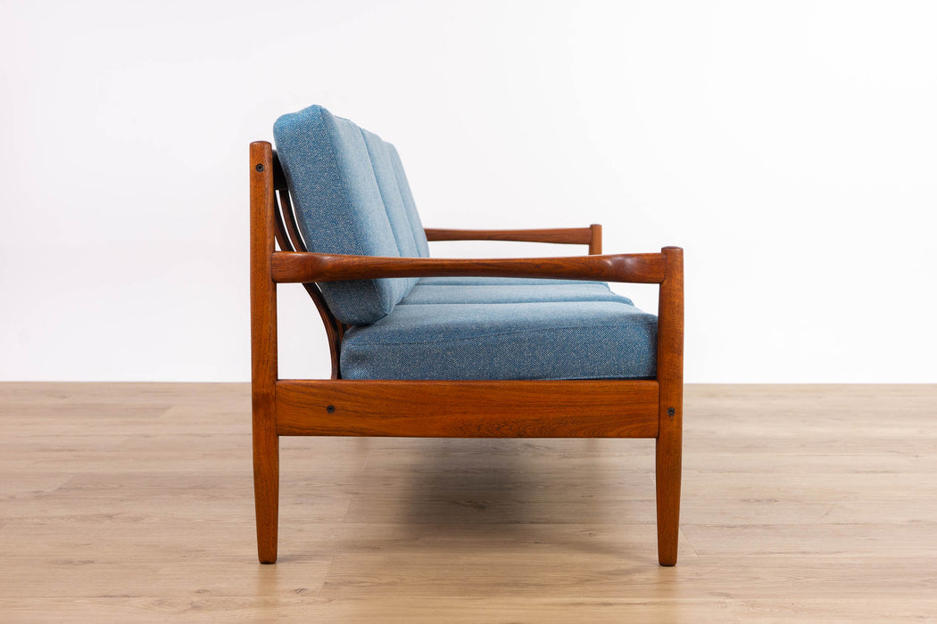 Danish Mid Century Teak Sofa - (D1609a)
