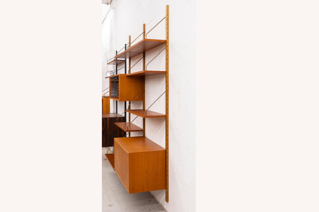 Danish Modern Teak Wall System - (D1487)