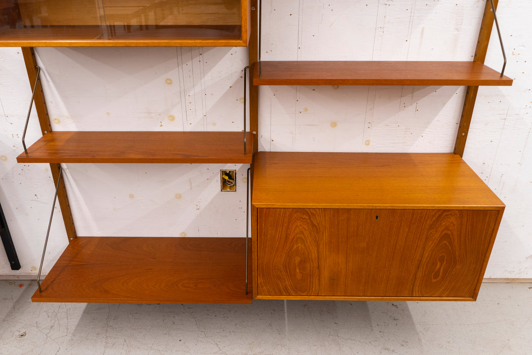 Danish Modern Teak Wall System - (D1487)