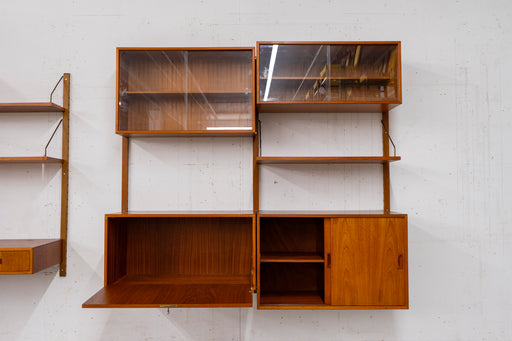 Danish Mid-Century Teak Wall System - (D1577)