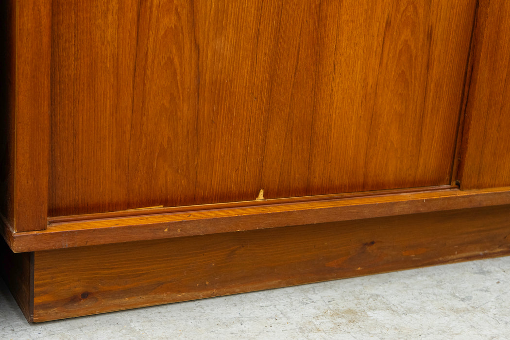 Danish Modern Teak Wardrobe - (327-001)