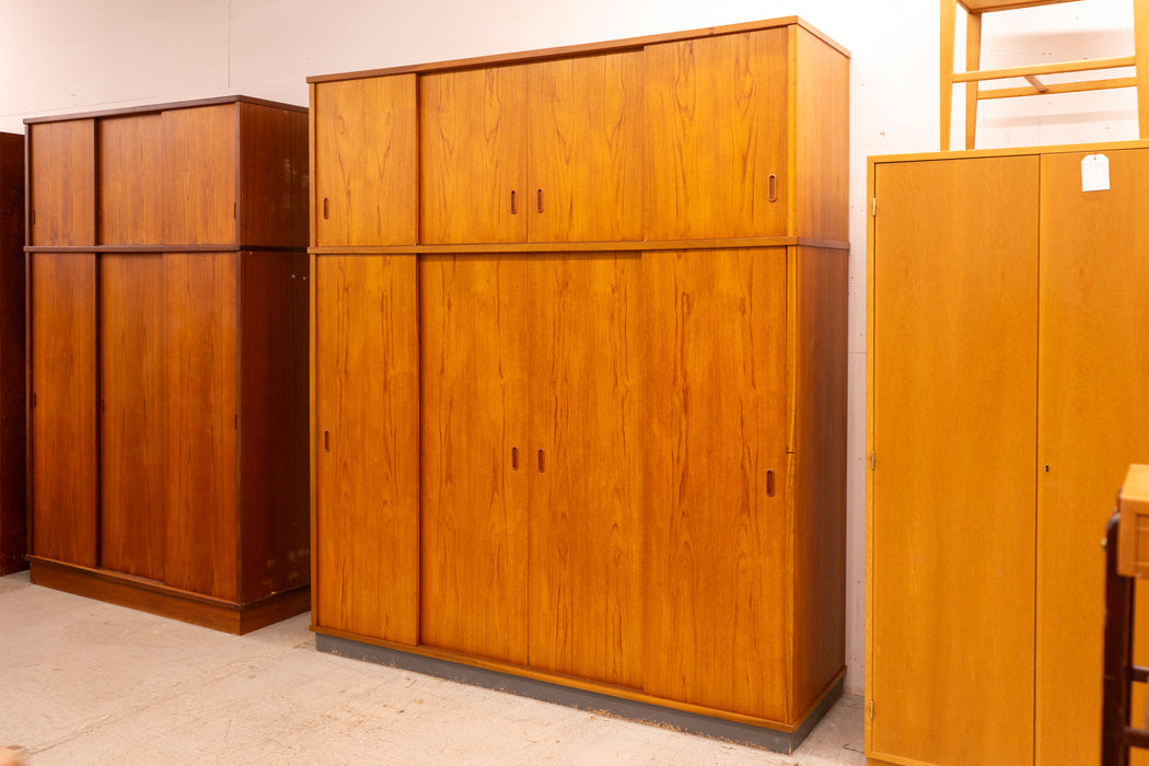 Danish Modern Teak Wardrobe - (327-148)