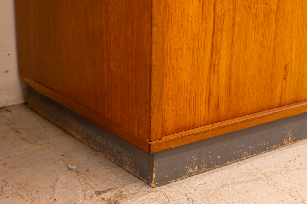 Danish Modern Teak Wardrobe - (327-148)
