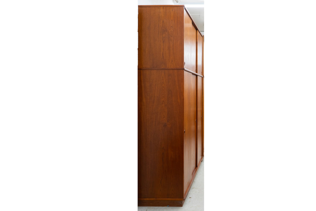 Danish Modern Teak Wardrobe - (327-161)