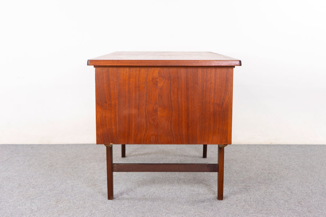 Teak Danish Desk - (326-012)