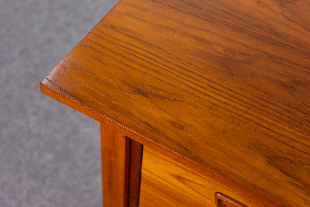 Teak Danish Desk - (D1419)