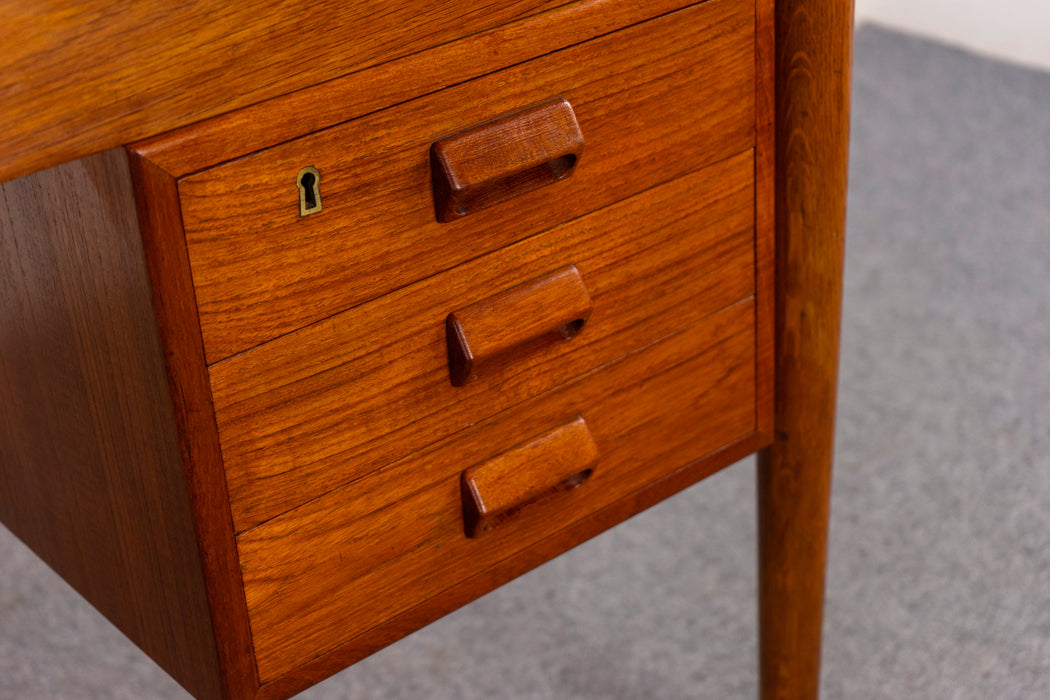 Danish Teak & Oak Desk by Borge Mogensen - (D1461)