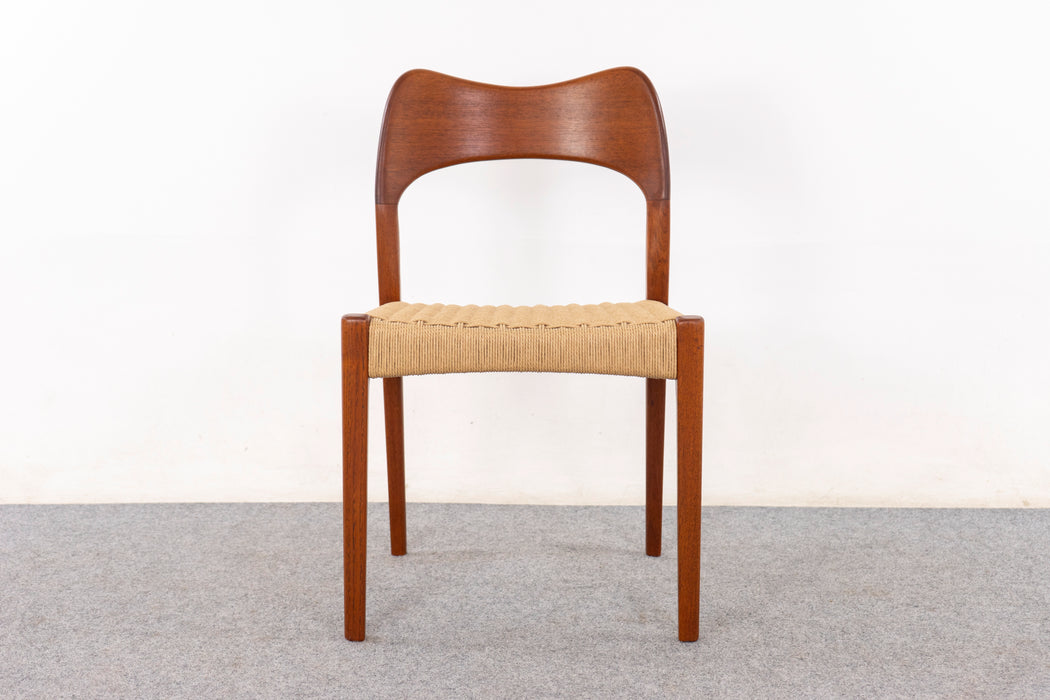 1 Teak Danish Dining Chair by Arne Hovmand Olsen - (D1174.3)