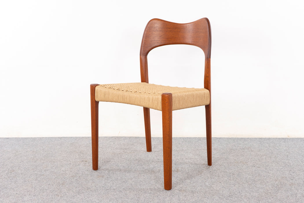 1 Teak Danish Dining Chair by Arne Hovmand Olsen - (D1174.3)