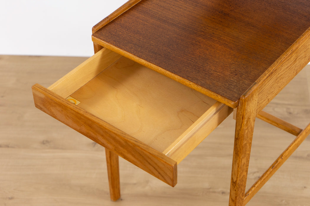Swedish Teak & Oak Bedside Table by Eyving Beckman - (326-116)