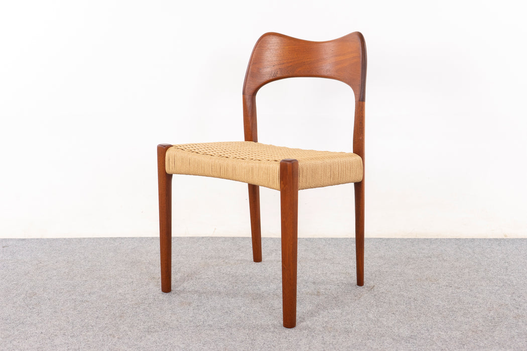 1 Teak Danish Dining Chair by Arne Hovmand Olsen - (D1174.2)