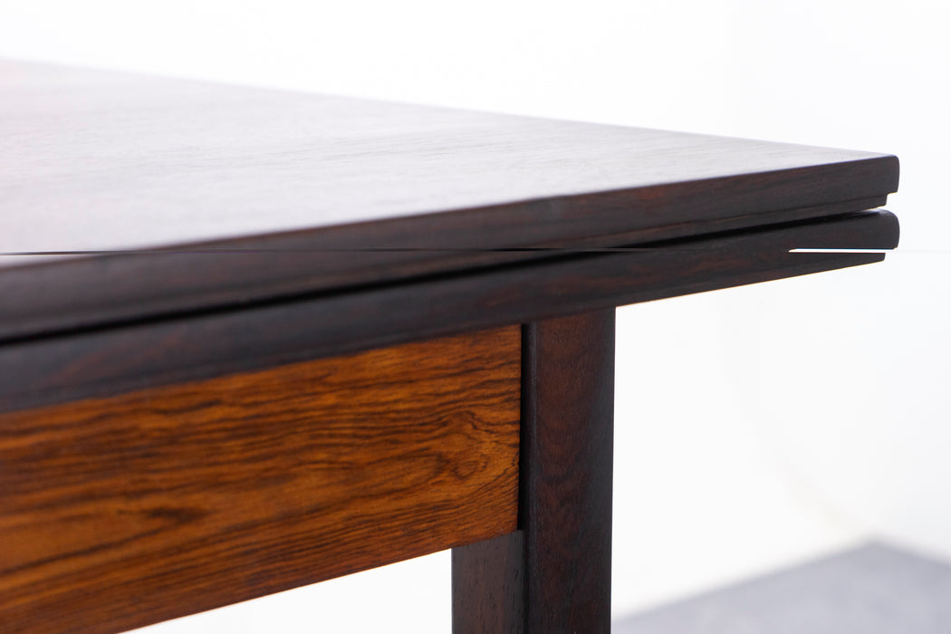 Danish Modern Rosewood Dining Table - (321-049)