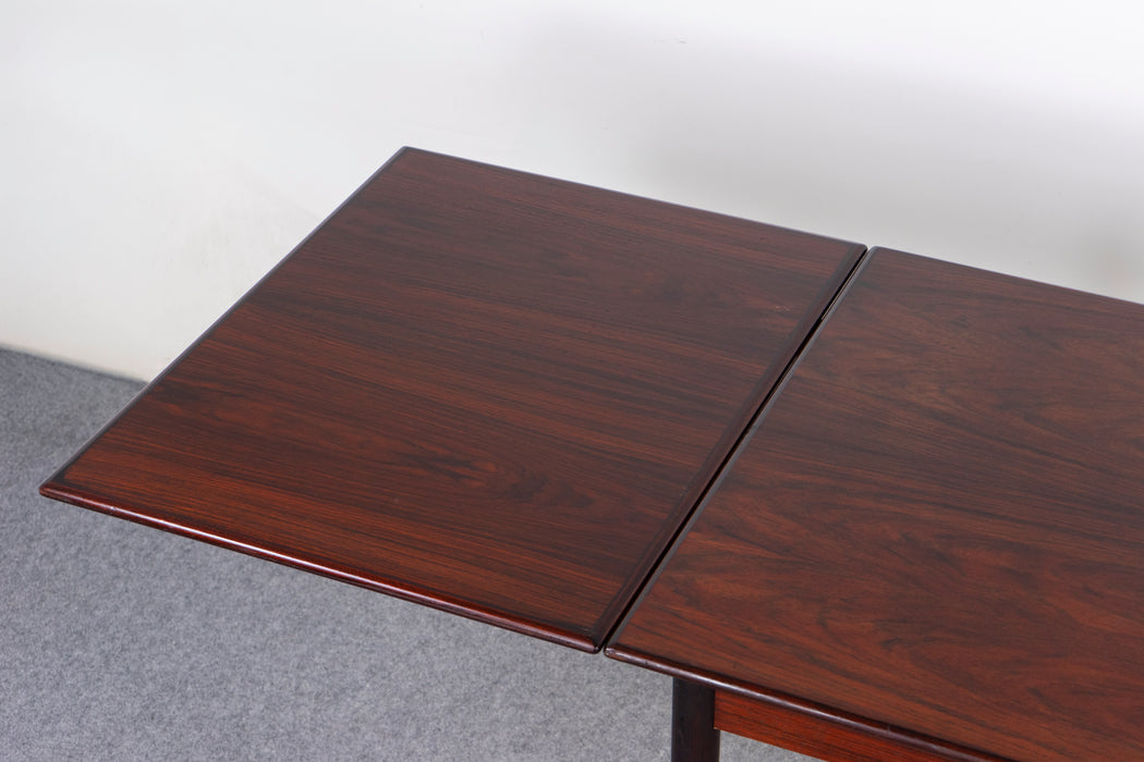 Danish Mid-Century Rosewood Dining Table - (321-042)