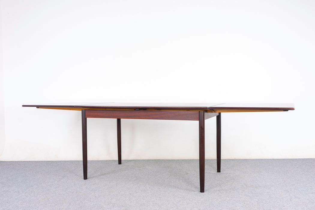 Danish Mid-Century Rosewood Dining Table - (321-042)