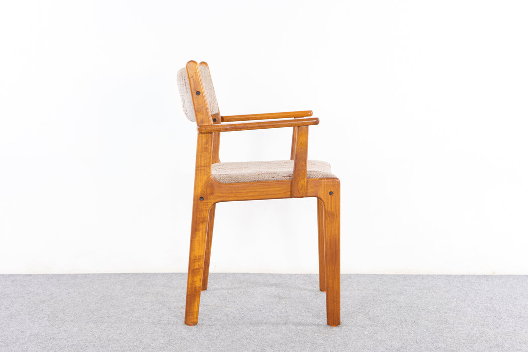 Danish Mid Century Teak Armchair - (321-113.1)