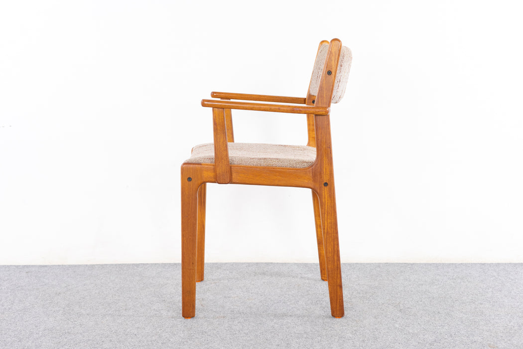 Danish Mid Century Teak Armchair - (321-113.1)