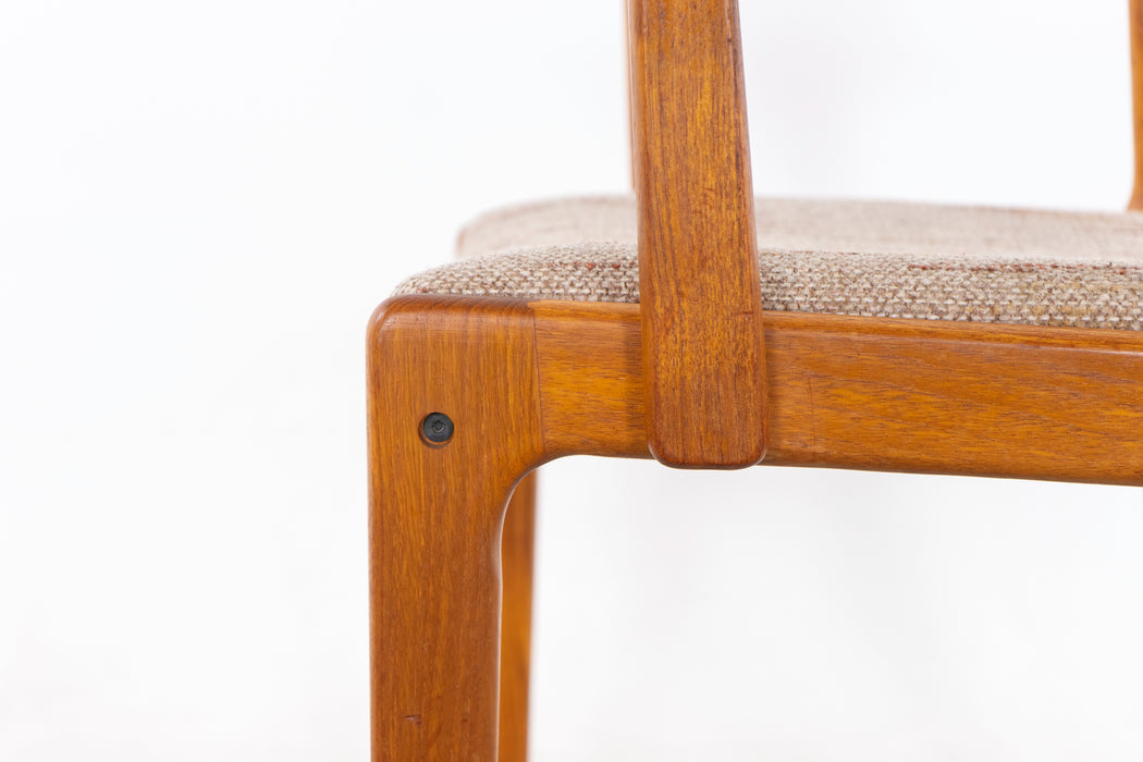 Danish Mid Century Teak Armchair - (321-113.1)
