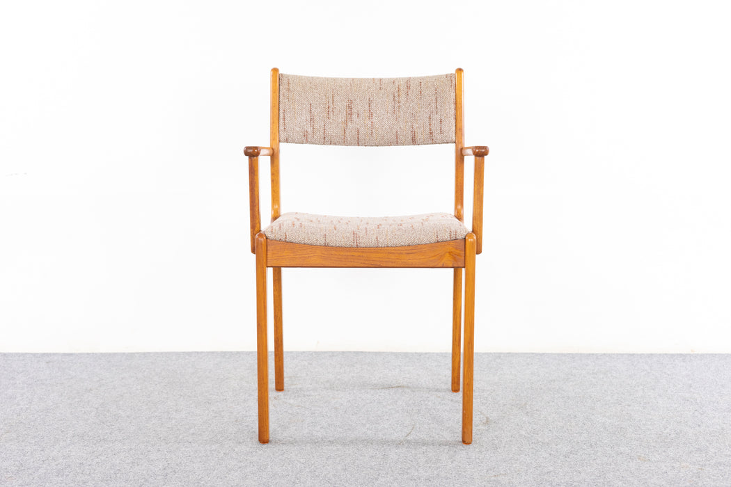 Danish Mid Century Teak Armchair - (321-113.2)