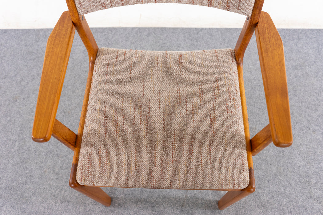 Danish Mid Century Teak Armchair - (321-113.2)