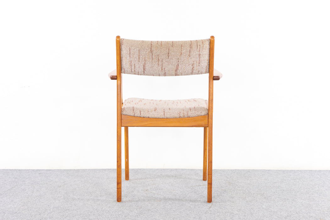 Danish Mid Century Teak Armchair - (321-113.2)