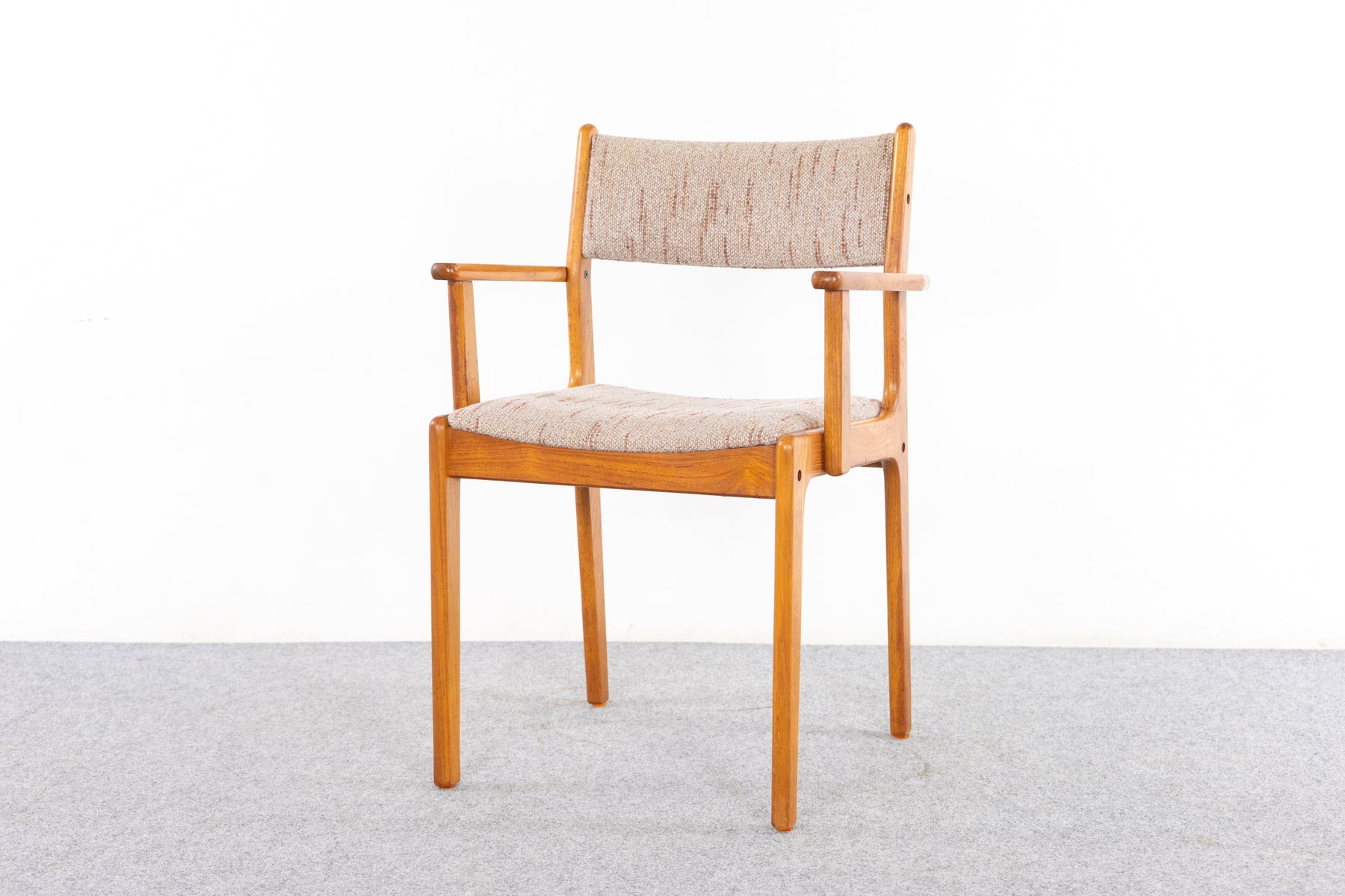 Danish Mid Century Teak Armchair - (321-113.2)