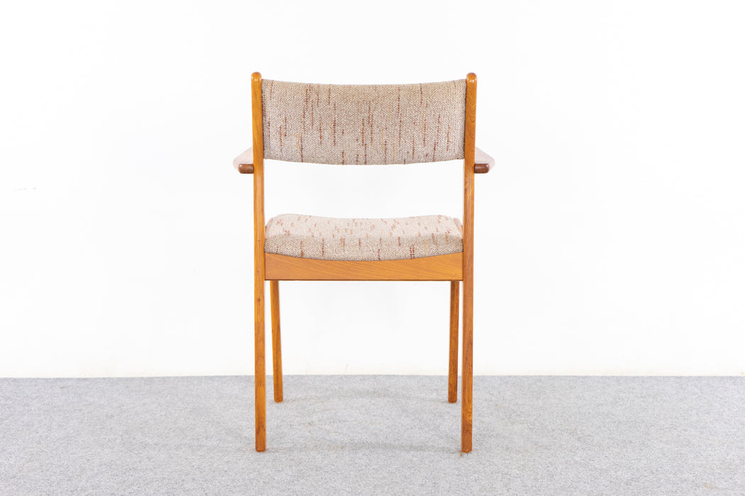 Danish Mid-Century Teak Armchair - (321-113.4)